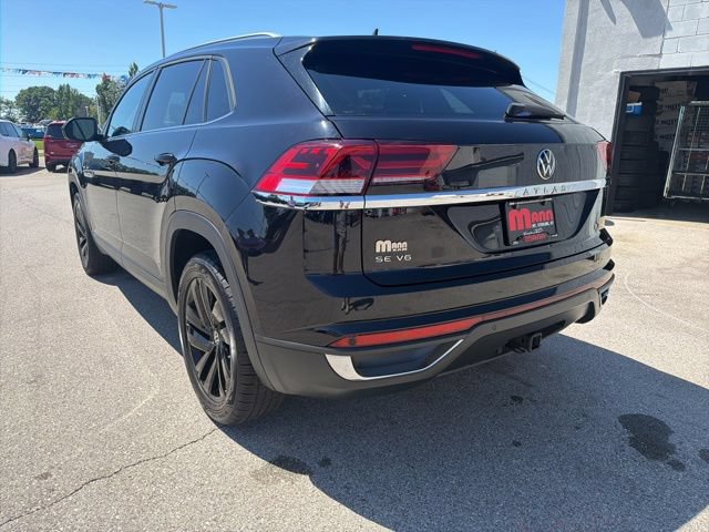 Used 2023 Volkswagen Atlas Cross Sport SE FWD image 3