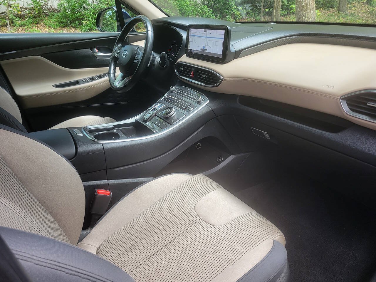 Used 2023 Hyundai Santa Fe SEL FWD image 9