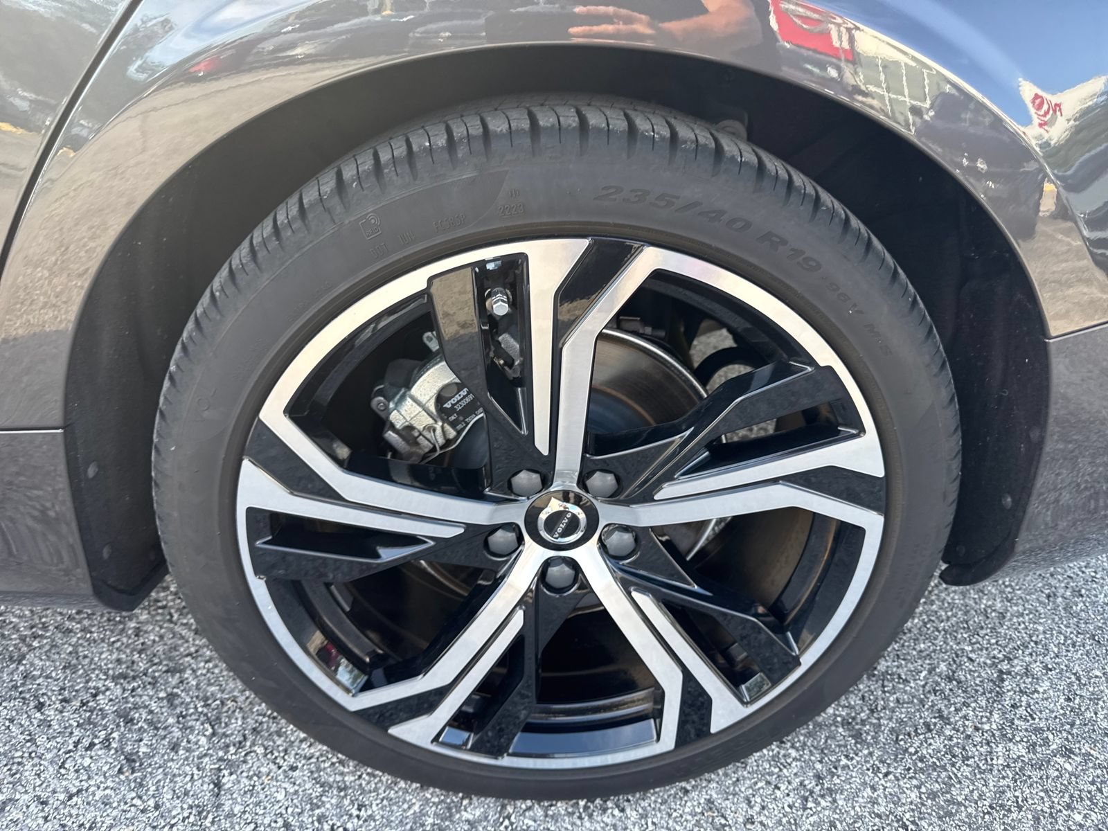Used 2024 Volvo S60 B5 Plus w/ Protection Package Premier AWD/4WD image 18
