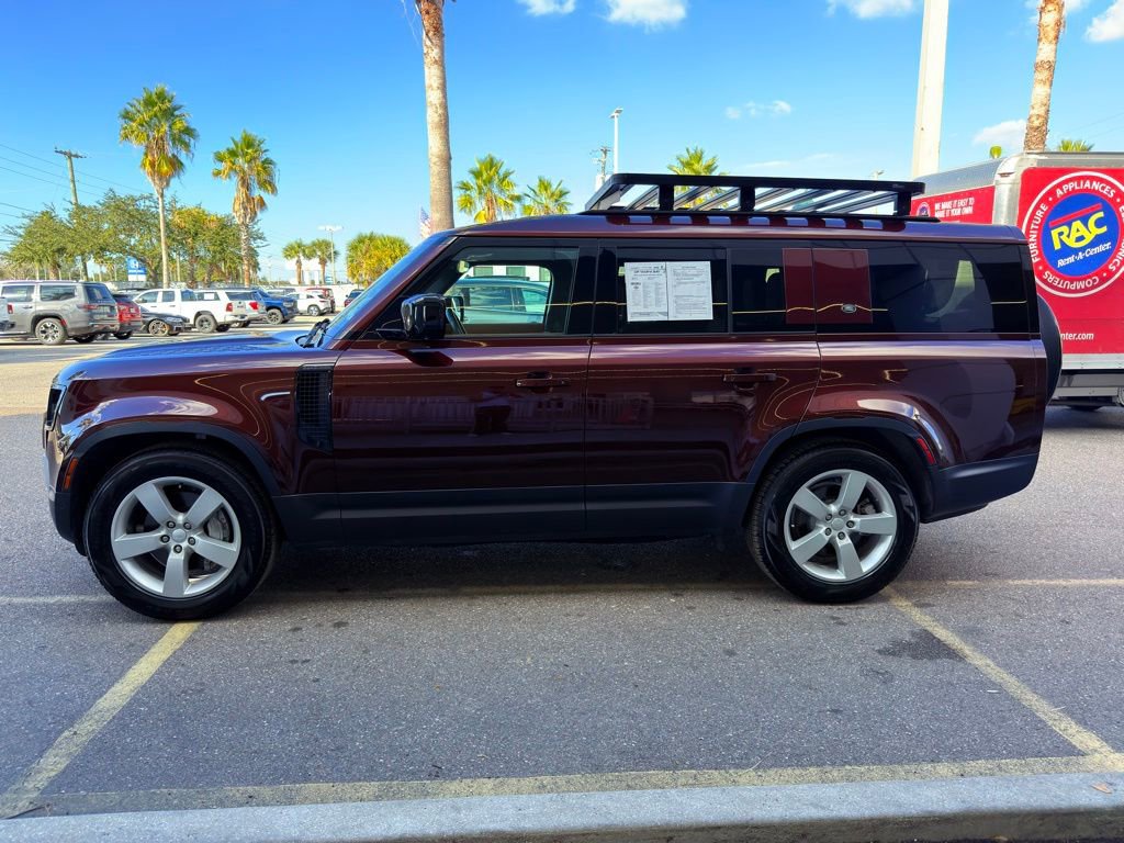 Used 2023 Land Rover Defender 130 SE image 3