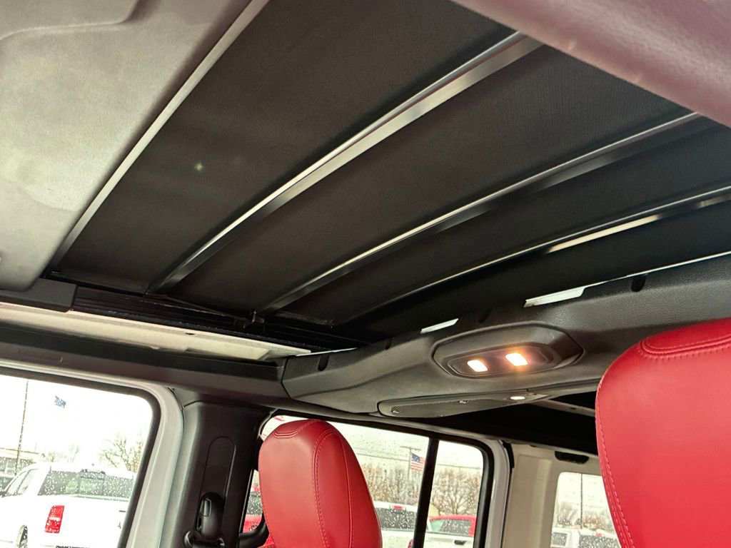 Used 2024 Jeep Wrangler Unlimited Rubicon 392 image 25