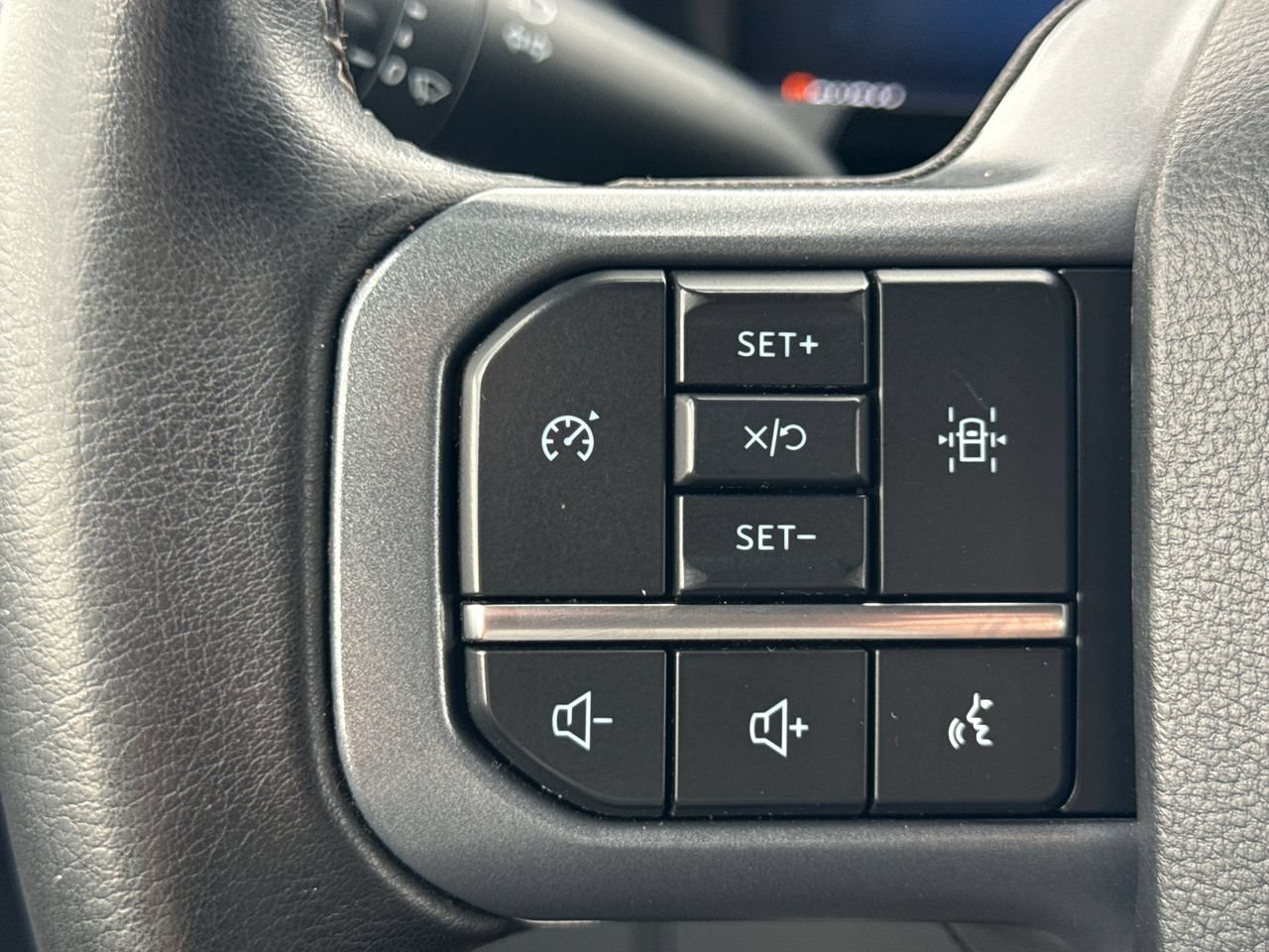 Used 2024 Ford F150 XLT AWD/4WD image 30