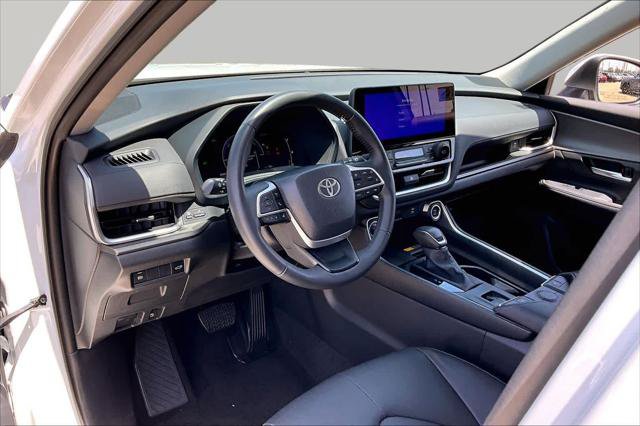 Certified 2024 Toyota Grand Highlander XLE FWD image 18