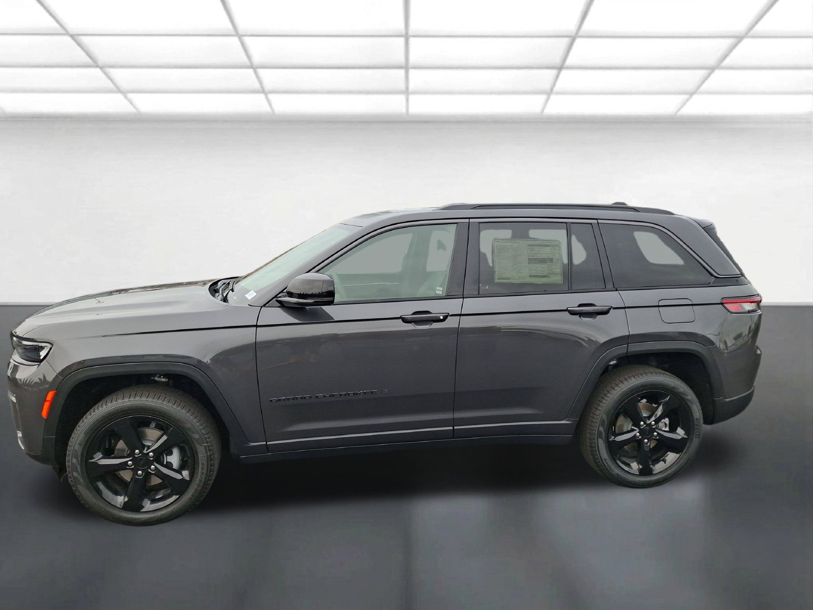 New 2026 Jeep Grand Cherokee Limited w/ Limited Altitude Package AWD/4WD image 6