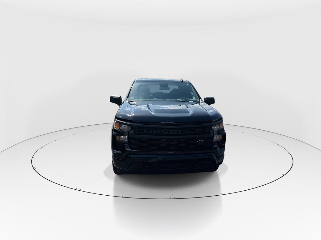 New 2026 Chevrolet Silverado 1500 Custom w/ LPO, Dark Essentials Package RWD image 3