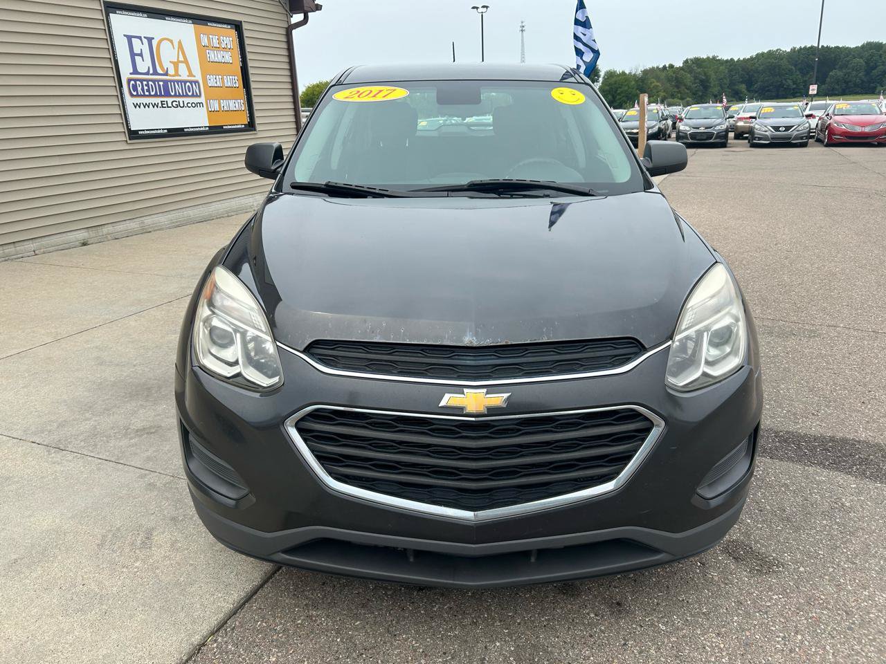 Used 2017 Chevrolet Equinox LS AWD/4WD image 2