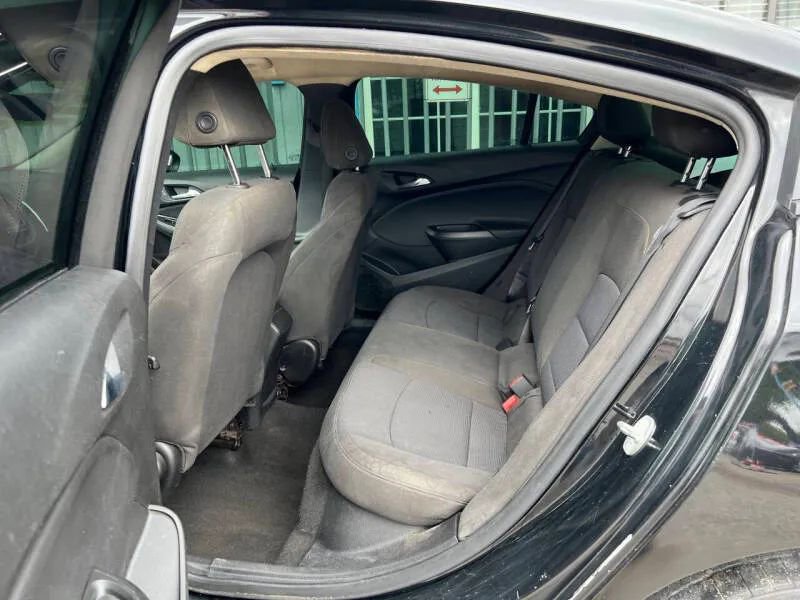 Used 2018 Chevrolet Cruze LS image 11