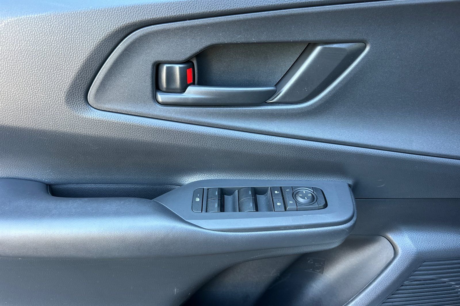 Used 2024 Toyota Prius Prime FWD image 11