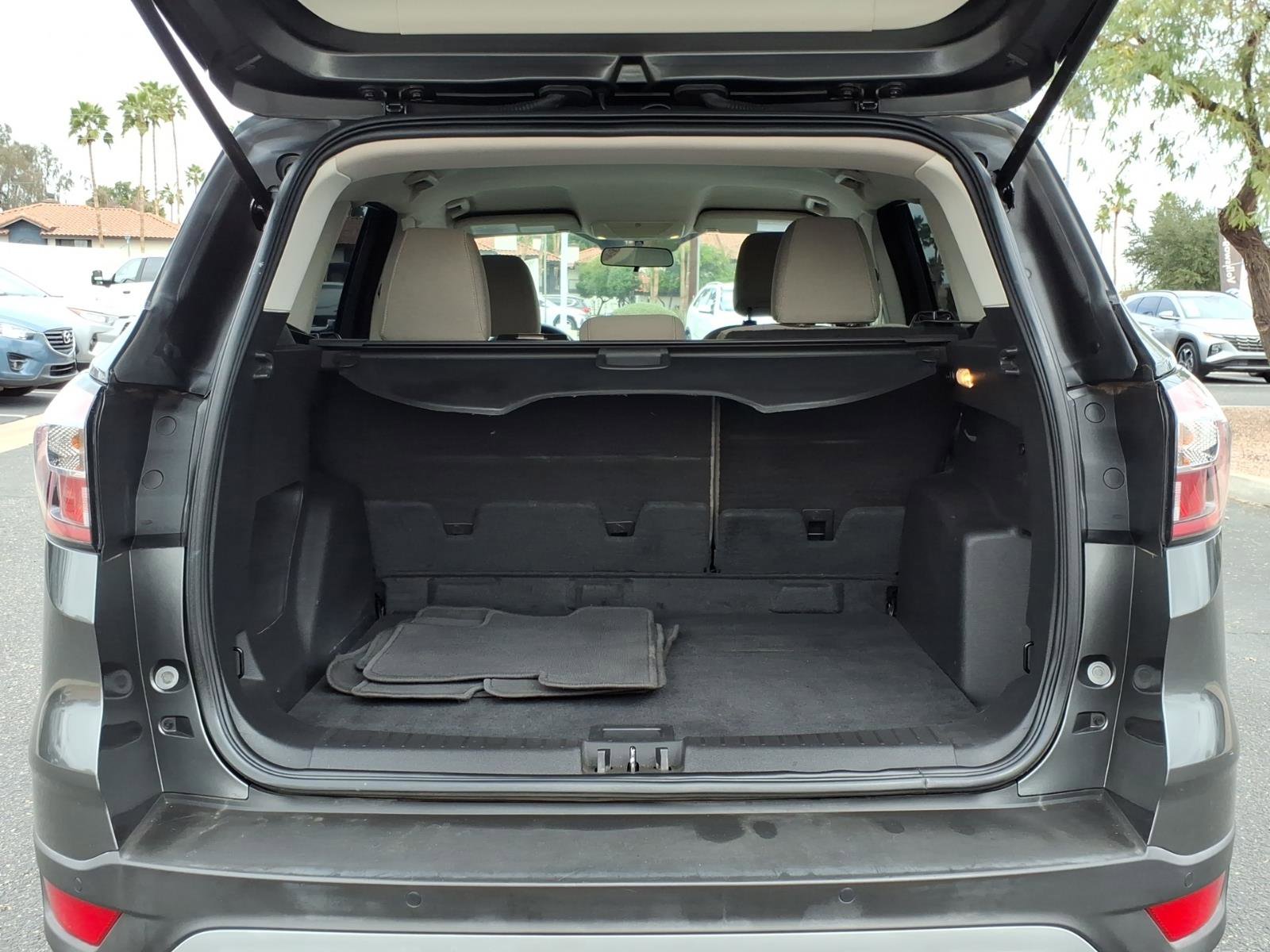 Used 2017 Ford Escape SE w/ Equipment Group 201A image 17