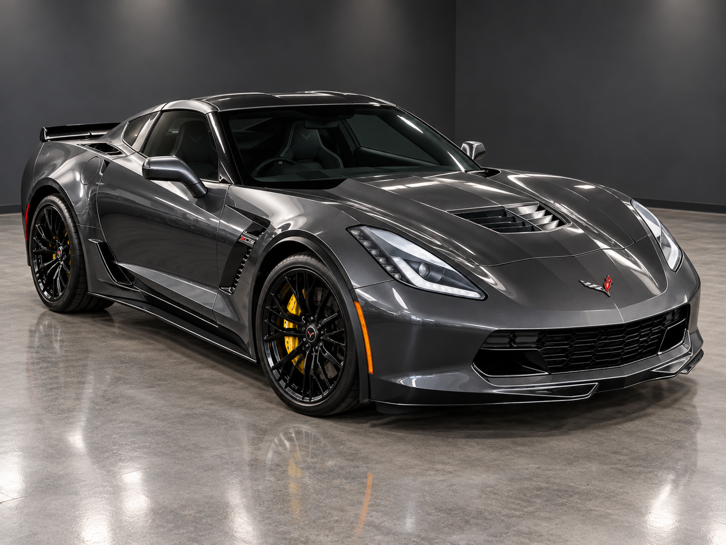 Used 2019 Chevrolet Corvette Z06 RWD image 3