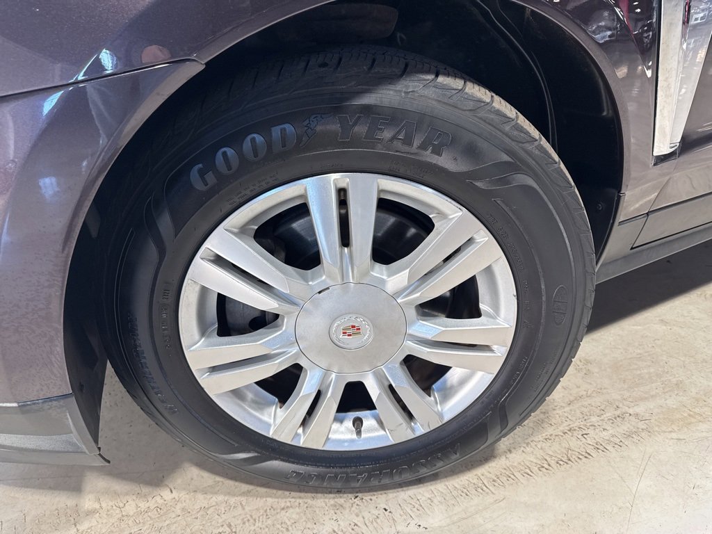 Used 2015 Cadillac SRX Luxury w/ Driver Awareness Package image 2