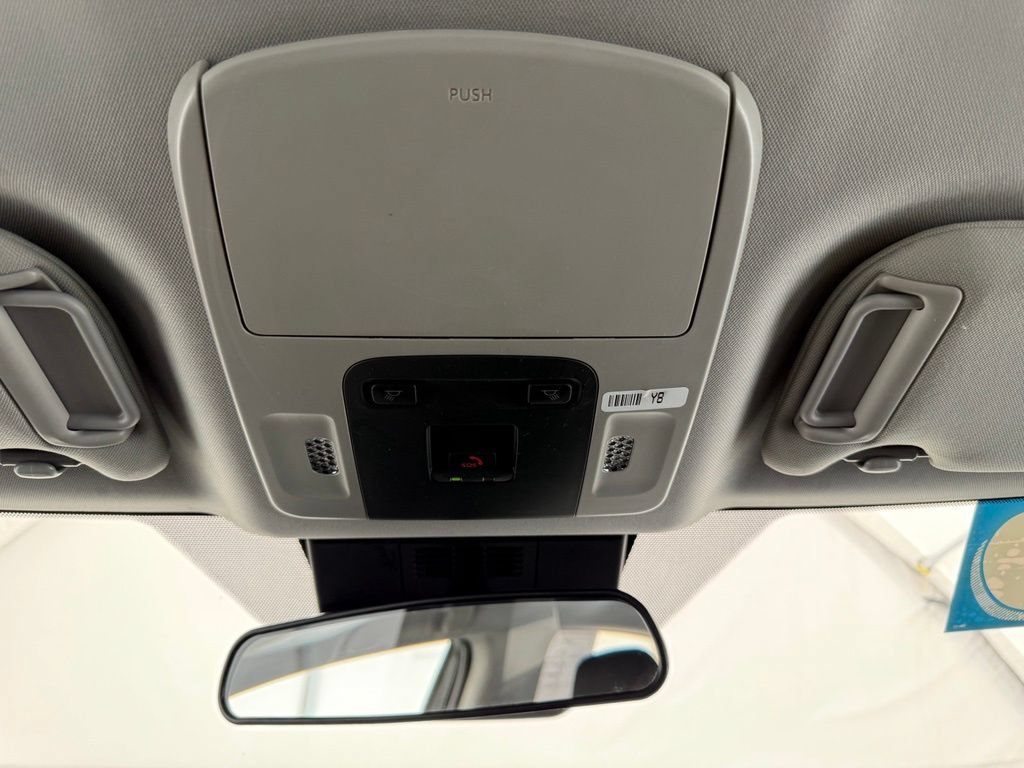 Used 2025 Toyota Camry LE FWD image 41