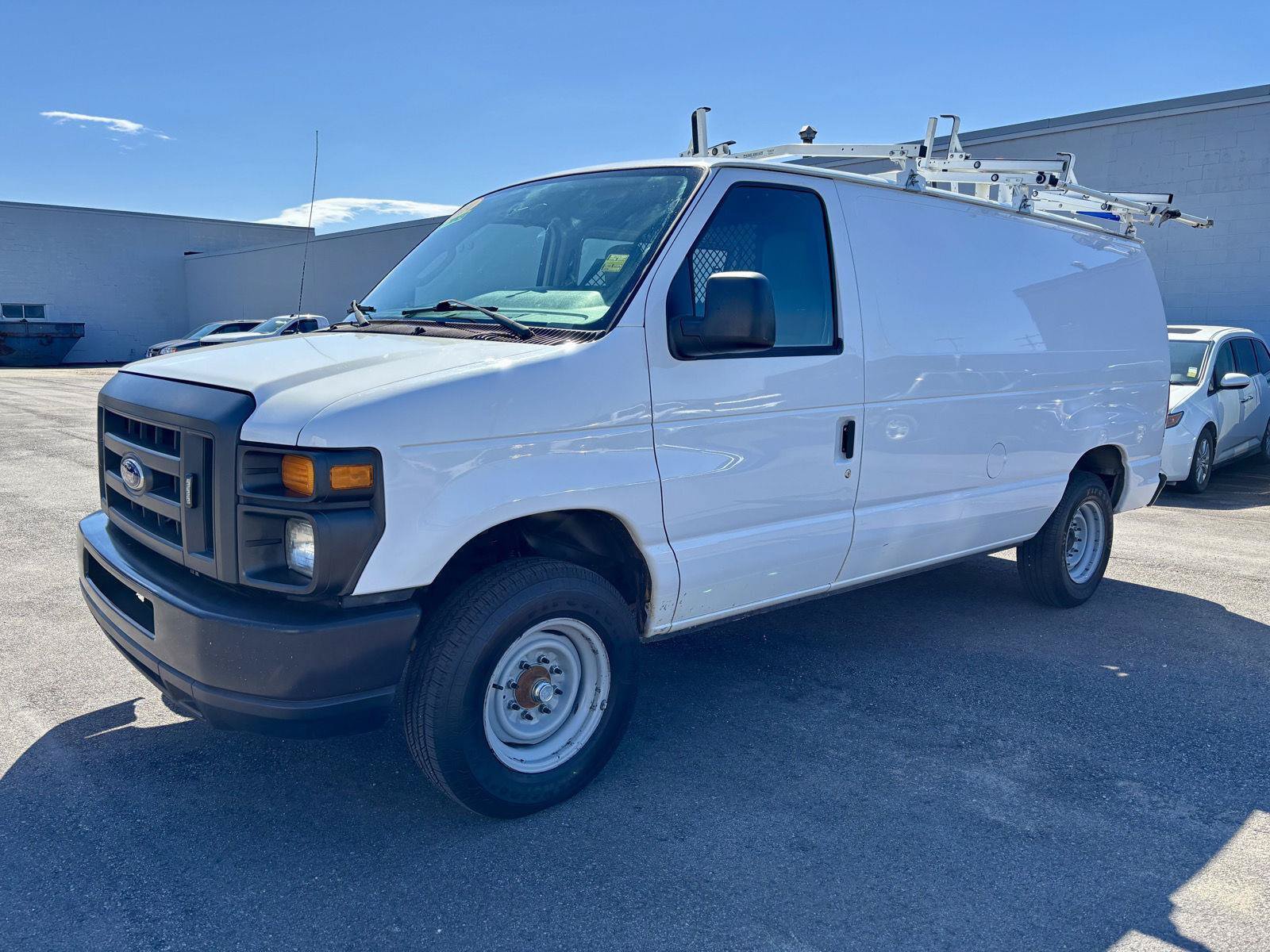 Used 2014 Ford E-150 and Econoline 150 w/ Power Group RWD image 12