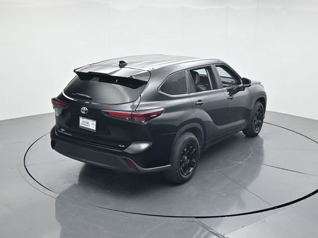 Used 2024 Toyota Highlander XLE FWD image 41