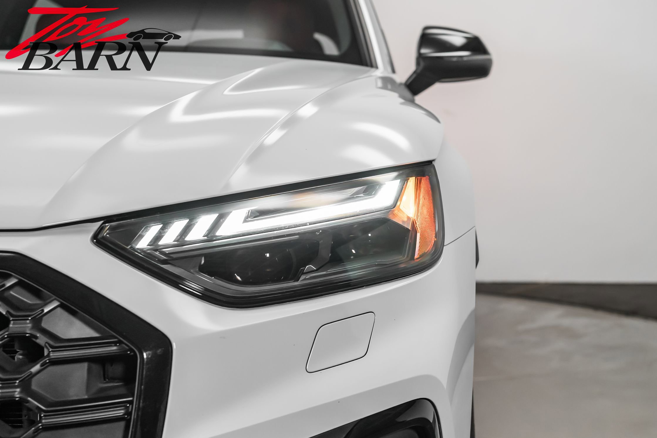 Used 2024 Audi SQ5 Prestige image 11