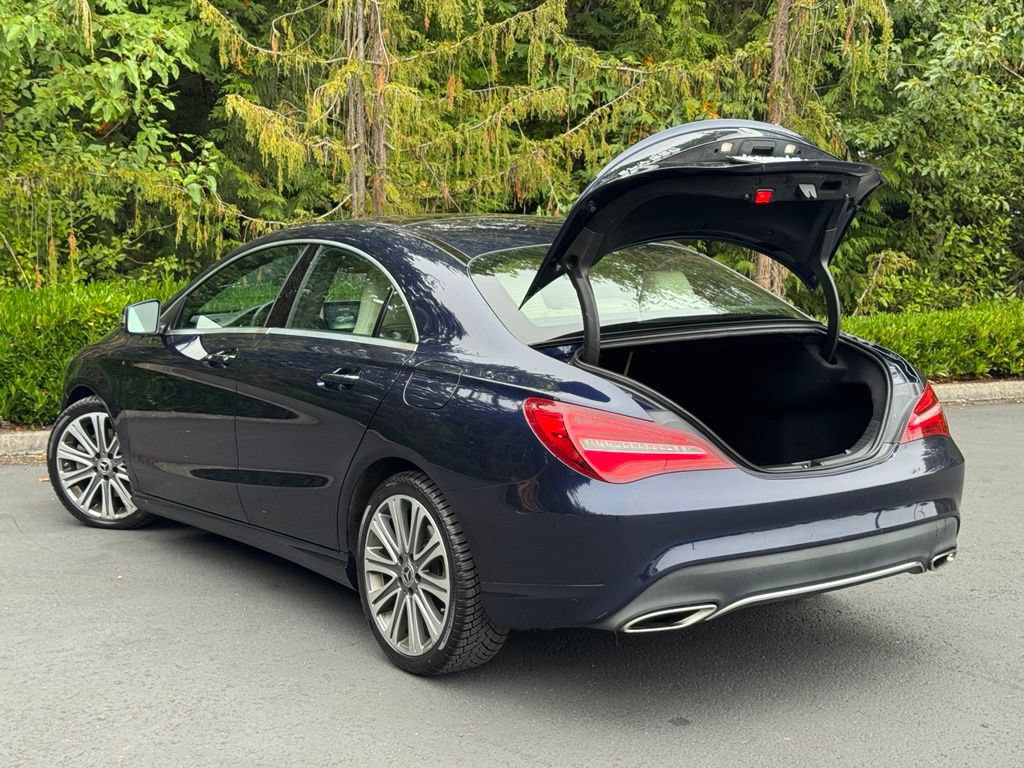 Used 2018 Mercedes-Benz CLA 250 4MATIC image 32