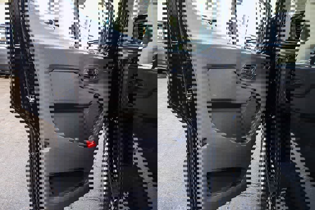 Used 2024 Ford Transit 350 XLT image 20