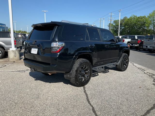 Used 2018 Toyota 4Runner SR5 AWD/4WD image 22