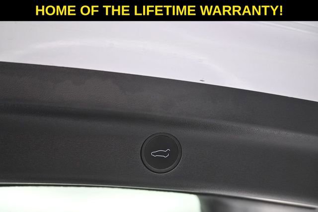 Used 2023 Tesla Model Y Long Range AWD/4WD image 44