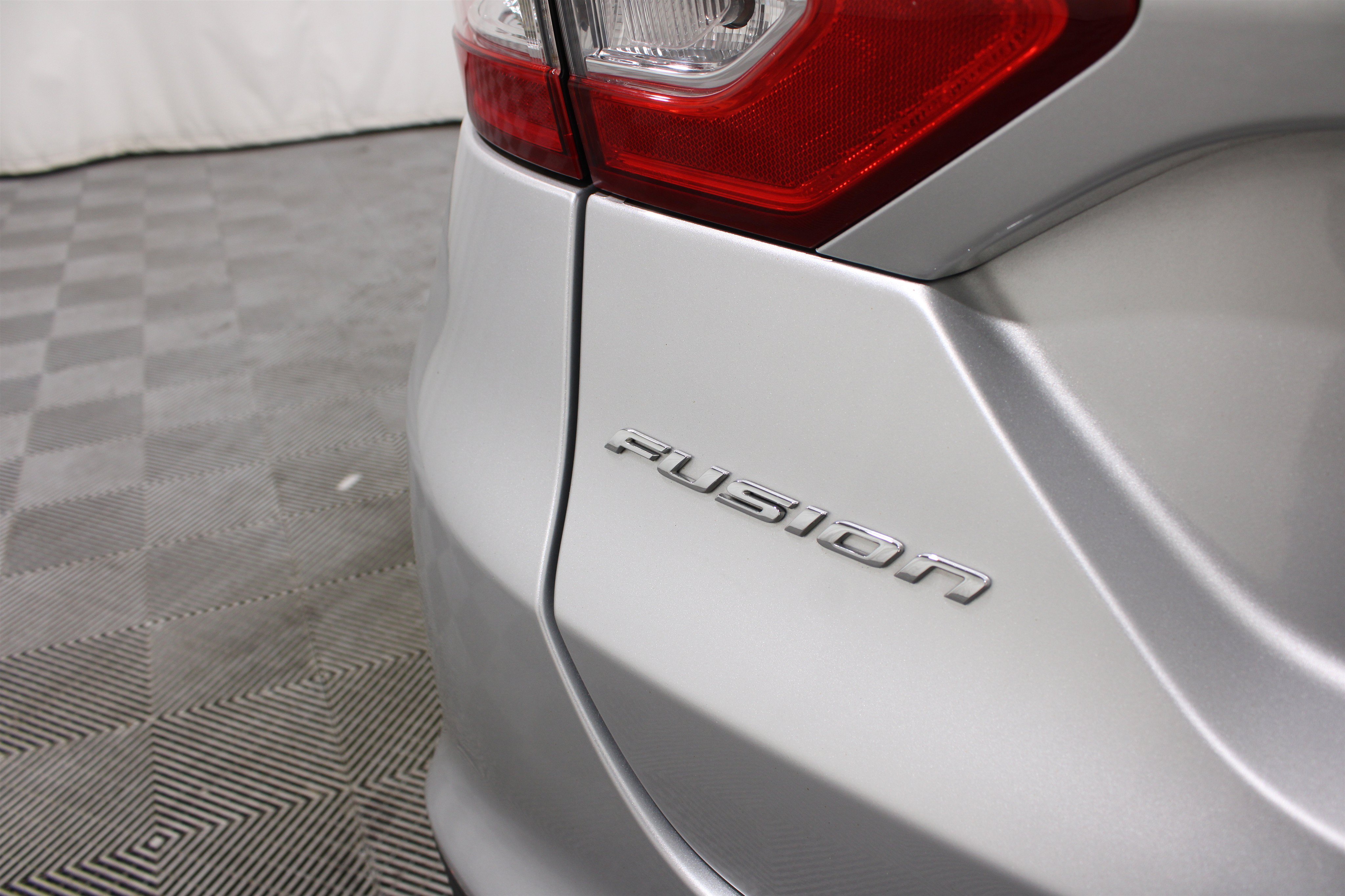 Used 2014 Ford Fusion S FWD image 22