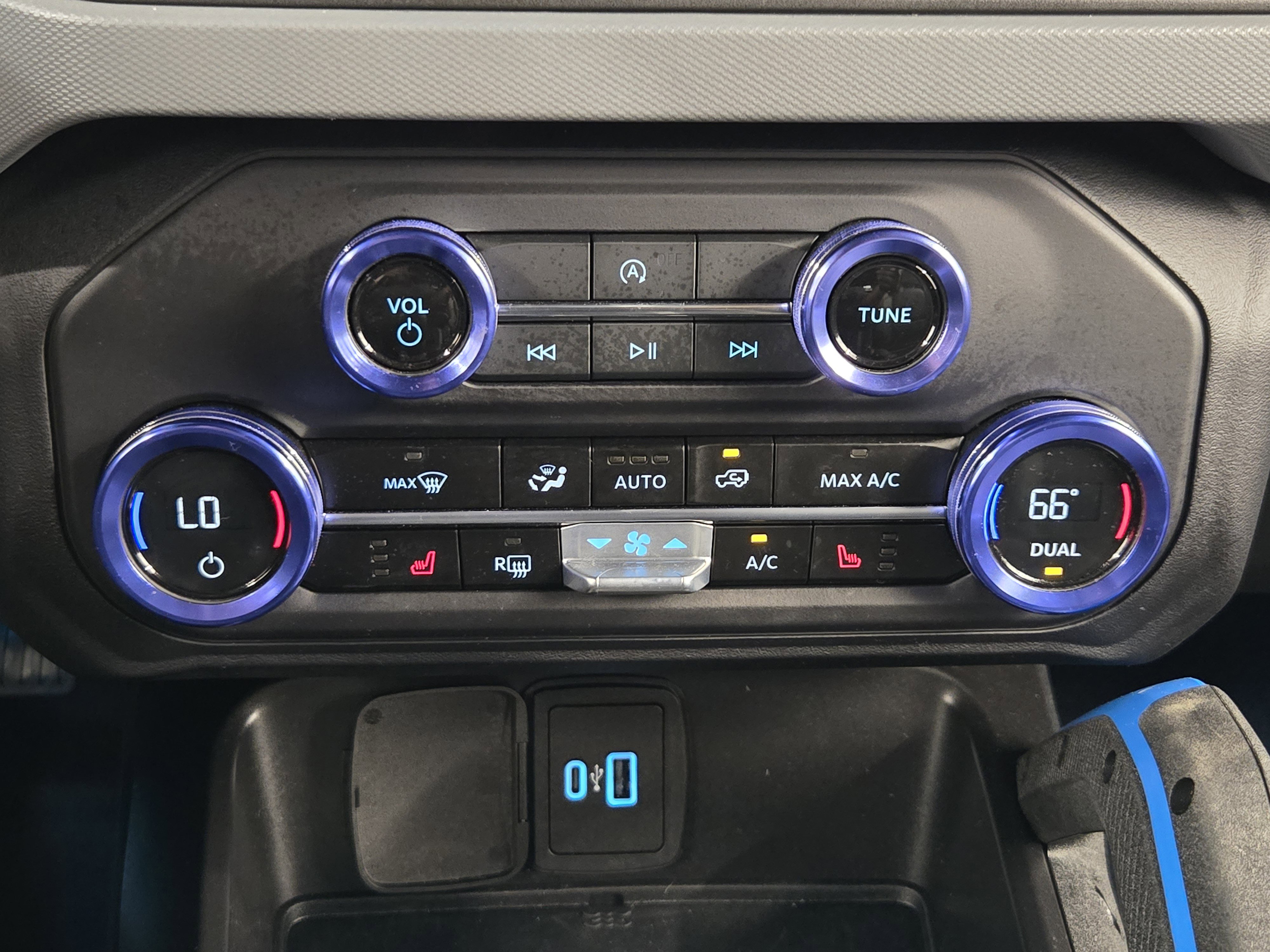 Certified 2023 Ford Bronco Black Diamond w/ Sasquatch Package image 20