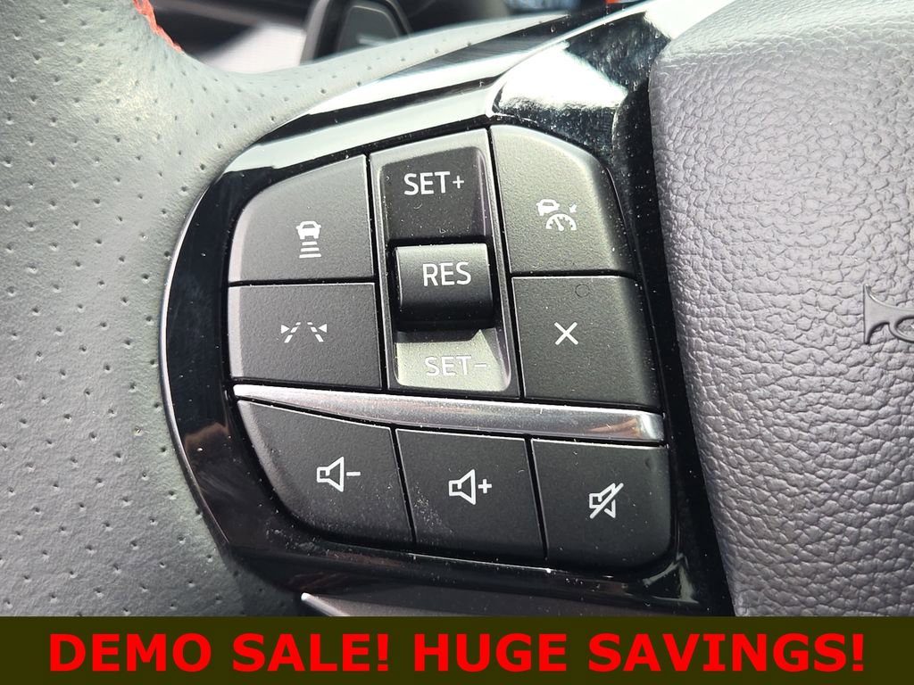 Used 2025 Ford Explorer ST image 24