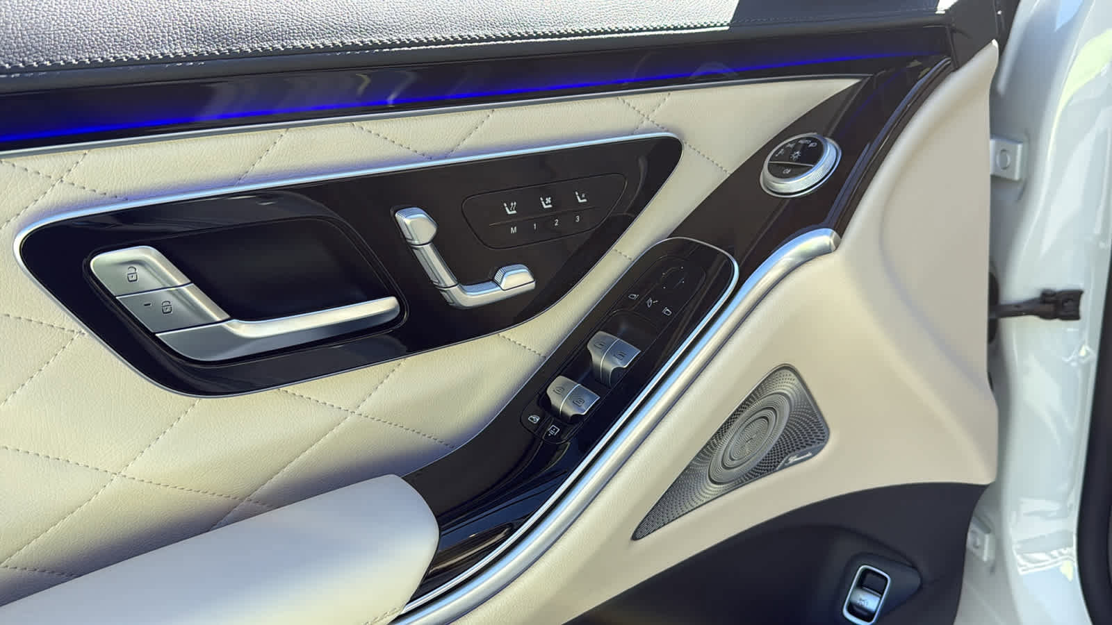 New 2026 Mercedes-Benz S 580 4MATIC Sedan image 17