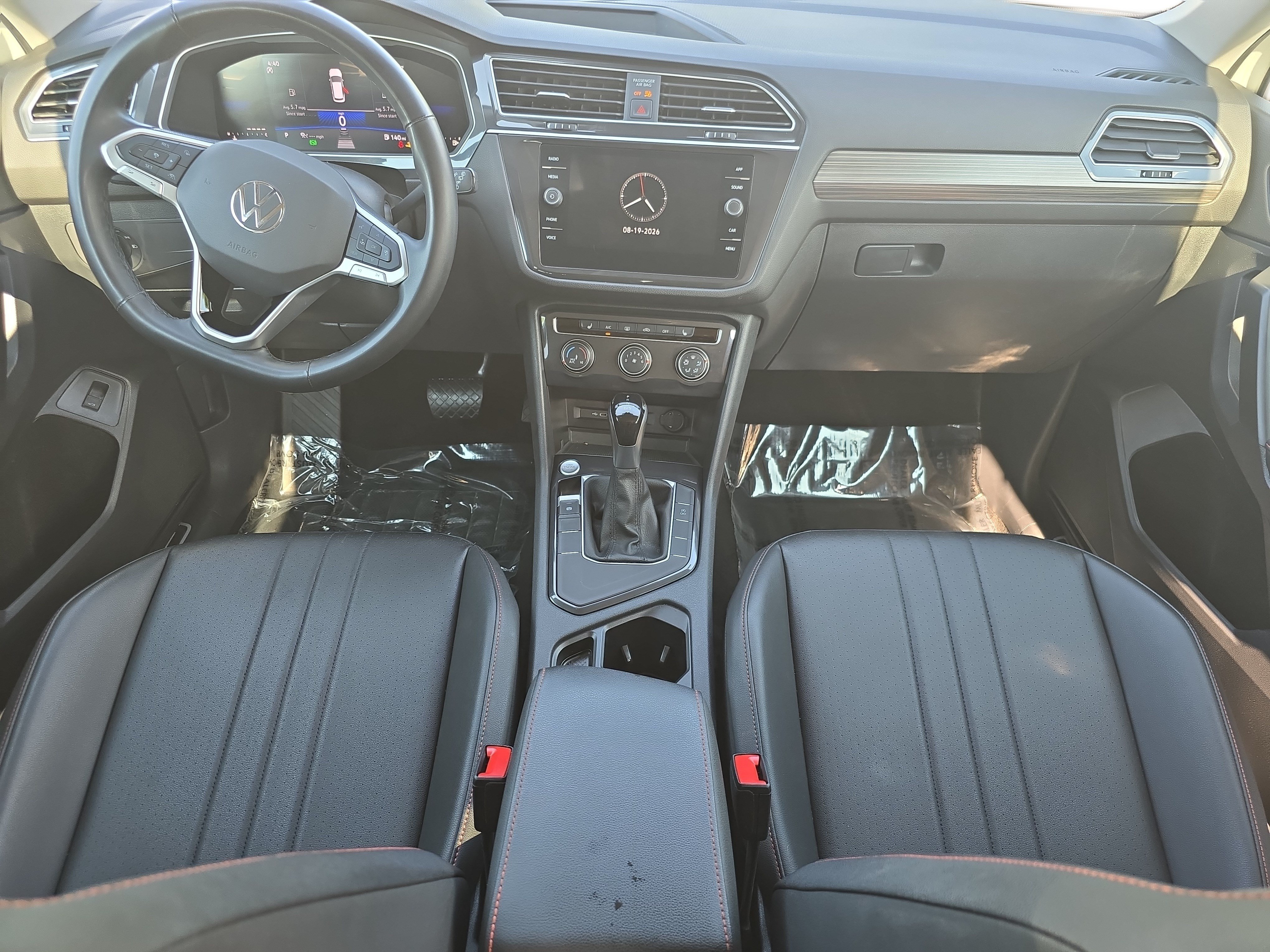 Used 2024 Volkswagen Tiguan Wolfsburg Edition FWD image 9