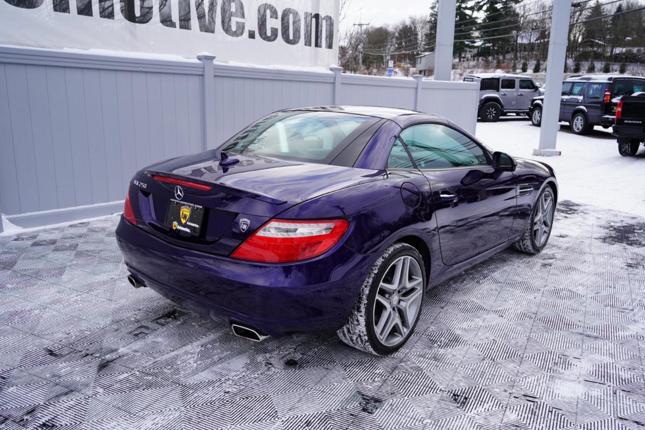 Used 2015 Mercedes-Benz SLK 250 image 5