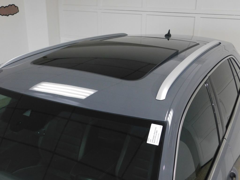 Used 2020 Volkswagen Atlas Cross Sport SEL Premium R-Line image 22