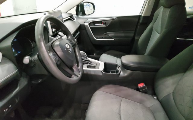 Used 2024 Toyota RAV4 XLE image 43