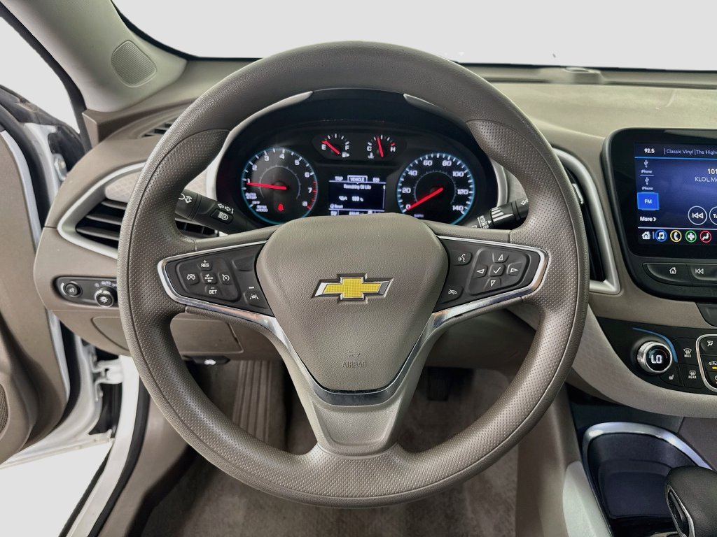 Used 2024 Chevrolet Malibu LT FWD image 12