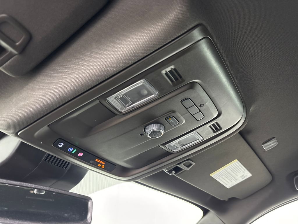 Used 2023 GMC Yukon SLT image 24