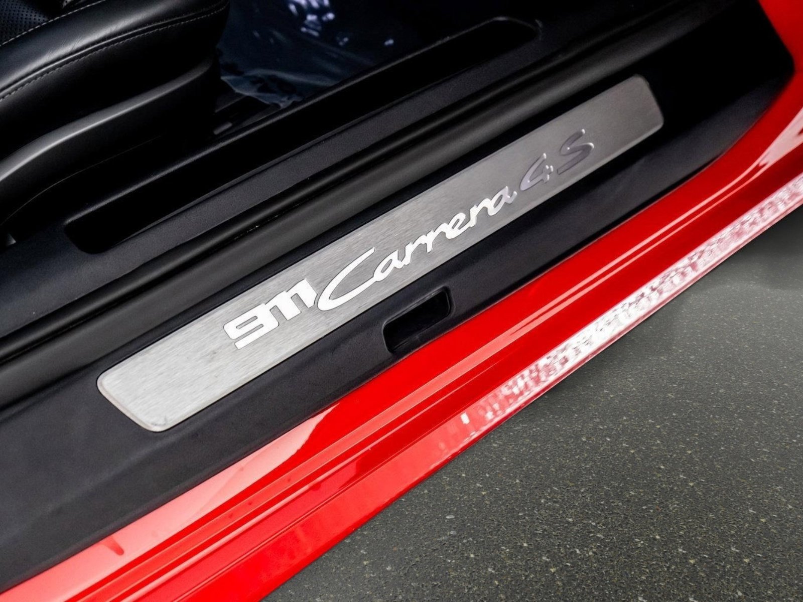 Used 2020 Porsche 911 Carrera 4S w/ Sport Package image 35