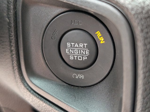 Used 2024 Jeep Gladiator Sport AWD/4WD image 25