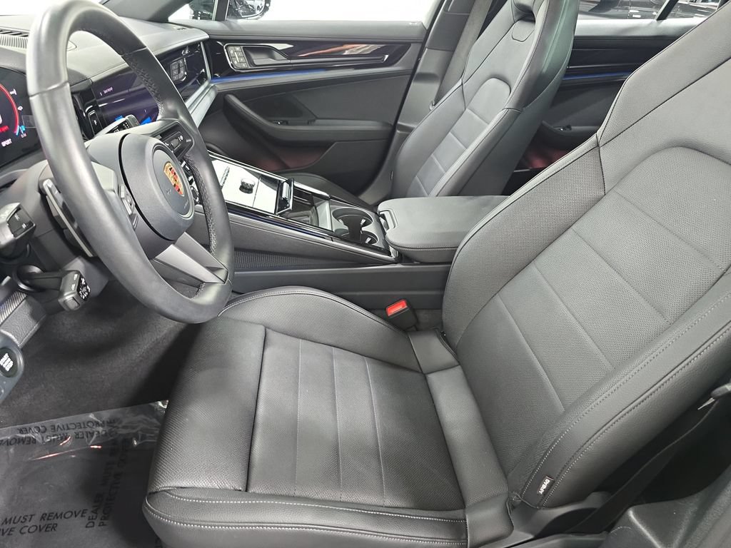 Certified 2026 Porsche Panamera RWD image 5