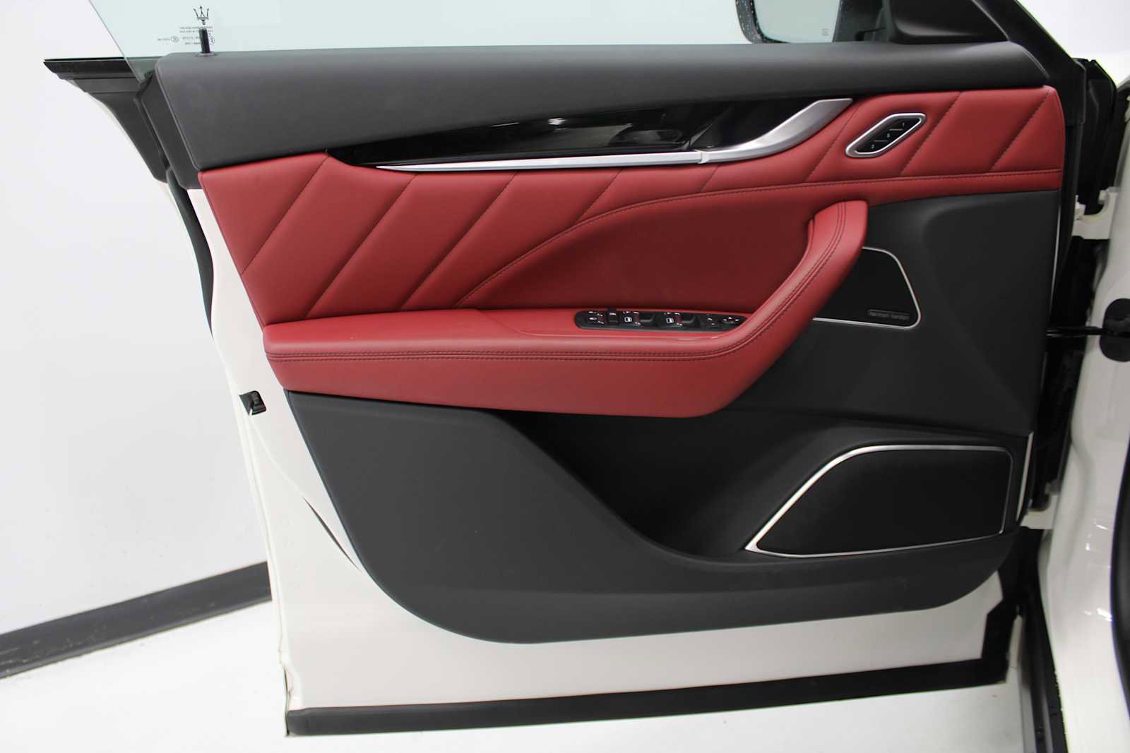 Used 2022 Maserati Levante GT image 15