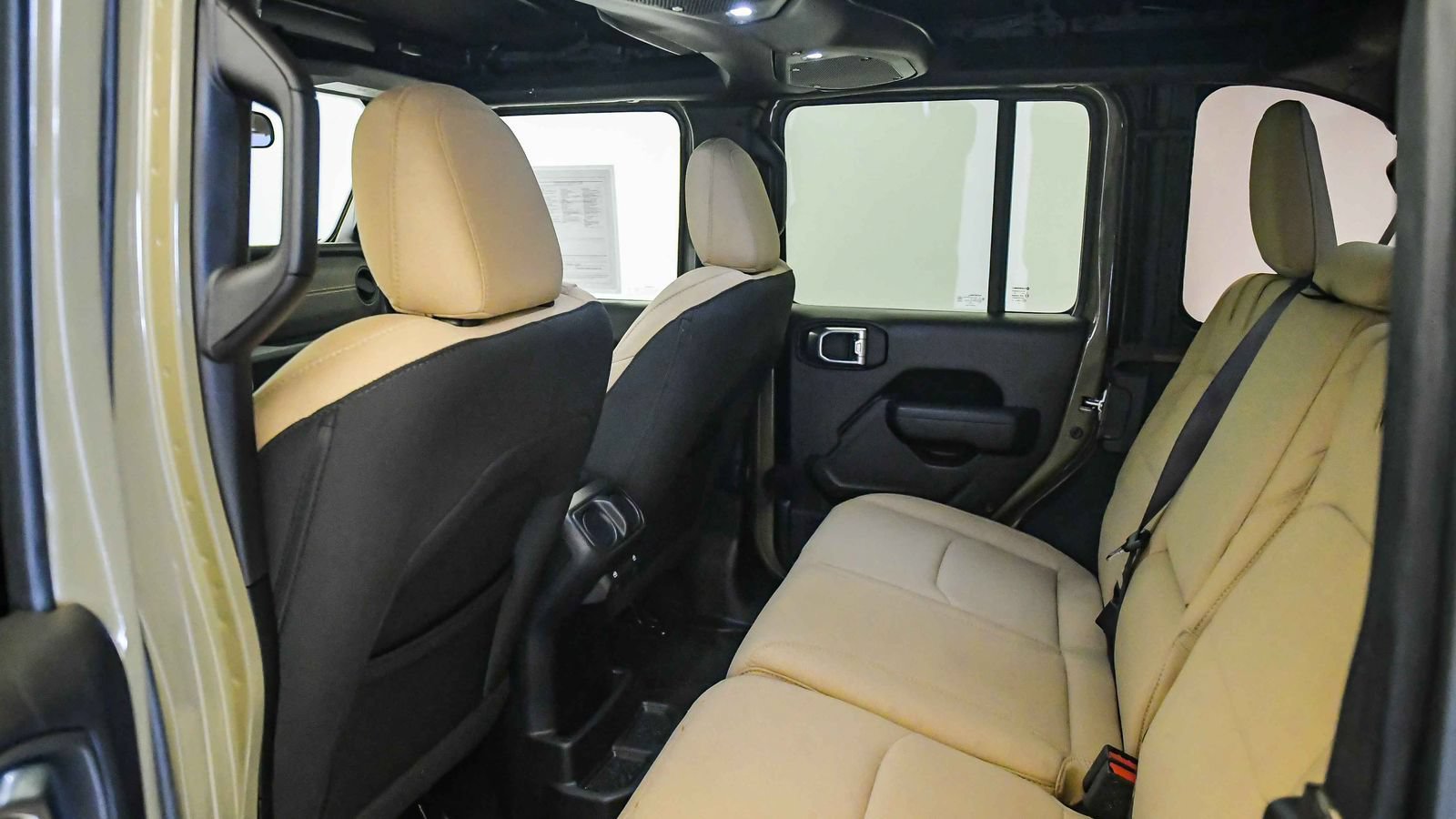 Used 2025 Jeep Wrangler Unlimited Sport S 4xe AWD/4WD image 19