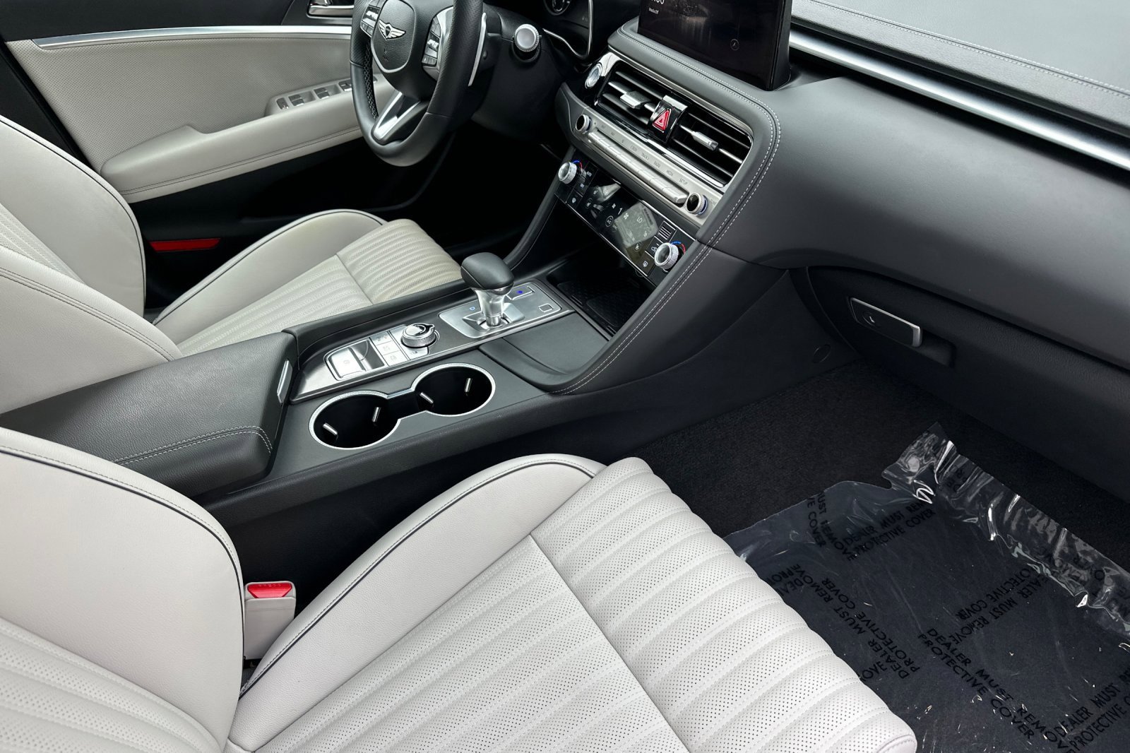 Used 2025 Genesis G70 2.5T w/ Sport Prestige Package image 16