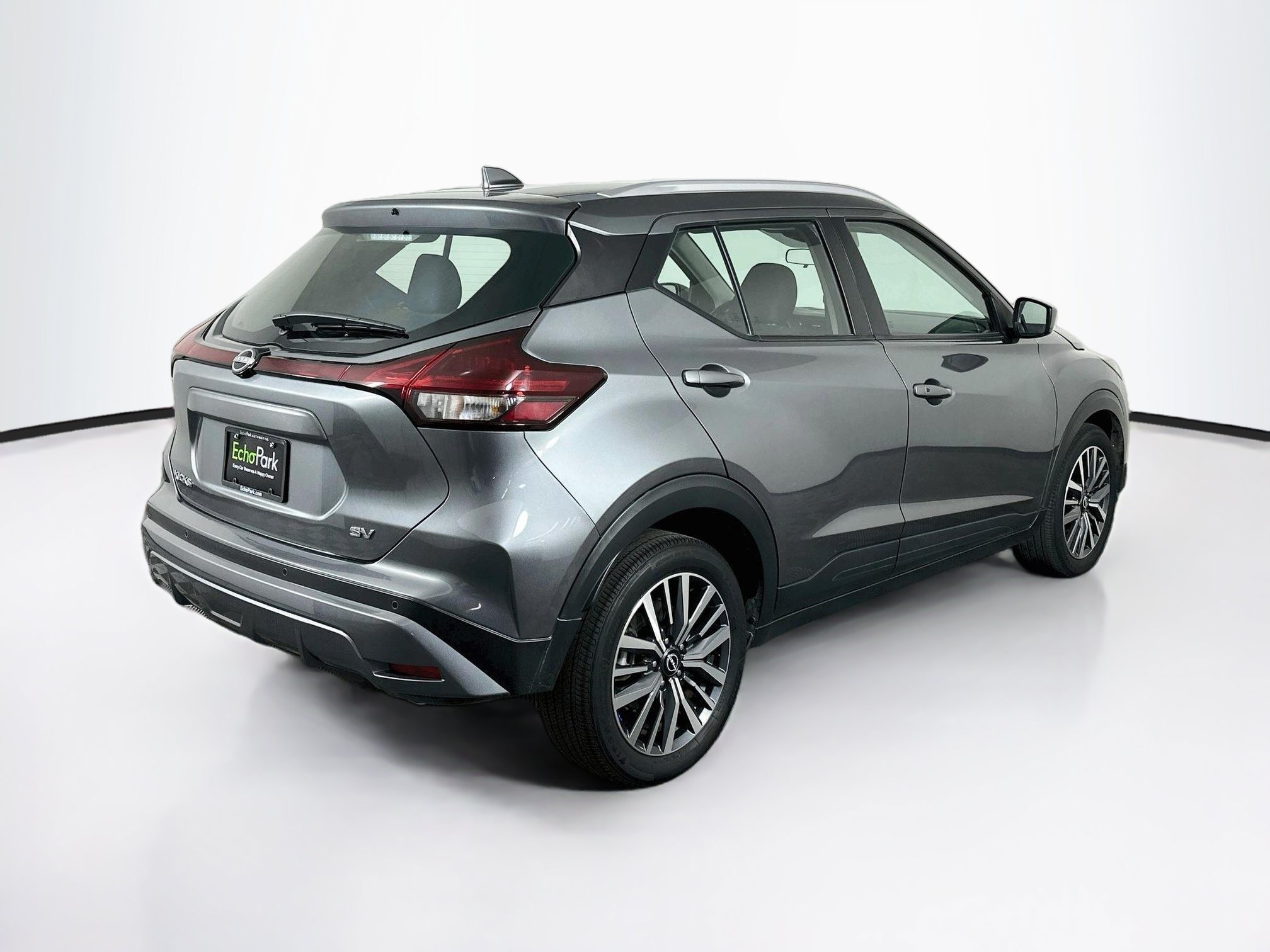 Used 2024 Nissan Kicks SV FWD image 9