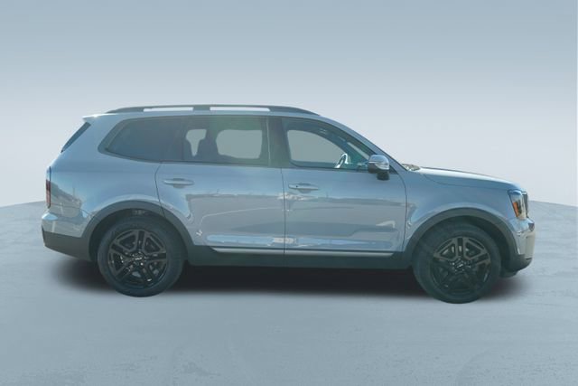 Used 2023 Kia Telluride EX X-Line image 10