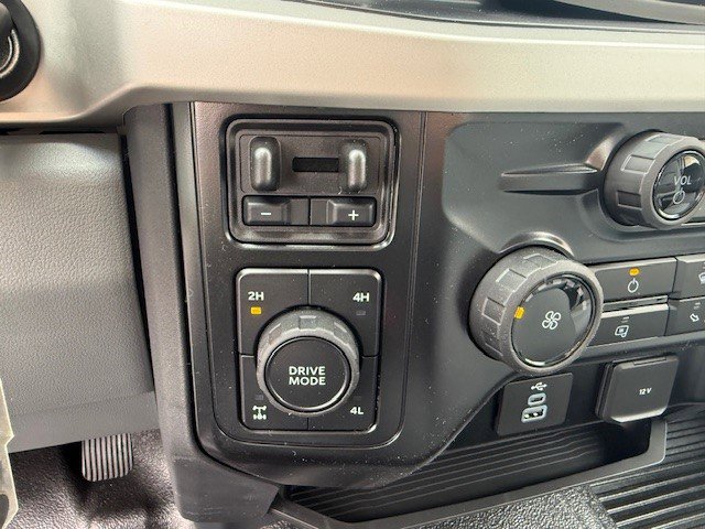 New 2026 Ford F350 XL w/ FX4 Off-Road Package image 13
