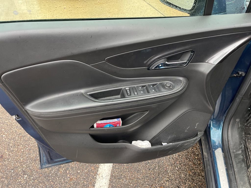 Used 2019 Buick Encore Preferred image 18