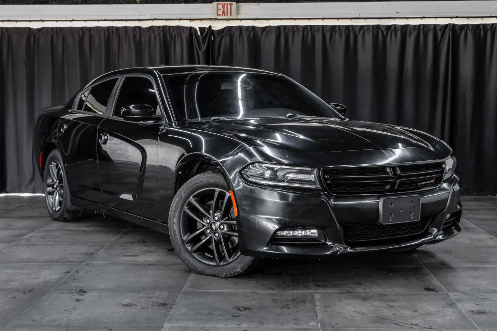 Used 2019 Dodge Charger SXT w/ Blacktop Package AWD/4WD image 6