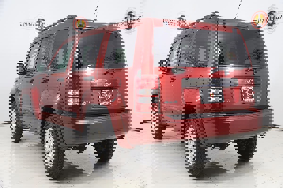 Used 2012 Jeep Liberty Sport w/ Popular Equipment Group image 4