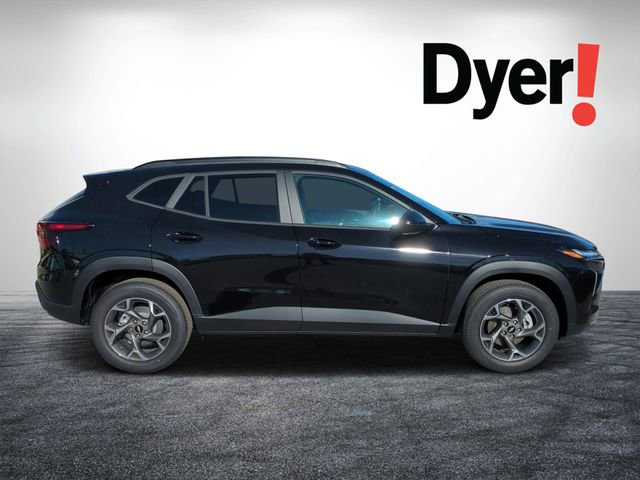 New 2026 Chevrolet Trax LT w/ Sunroof Package image 2