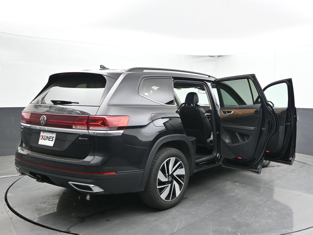 Used 2024 Volkswagen Atlas SE AWD/4WD image 60