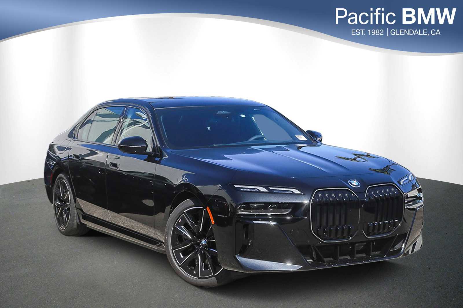 Used 2026 BMW 750e xDrive 750e xDrive w/ Premium Package image 1