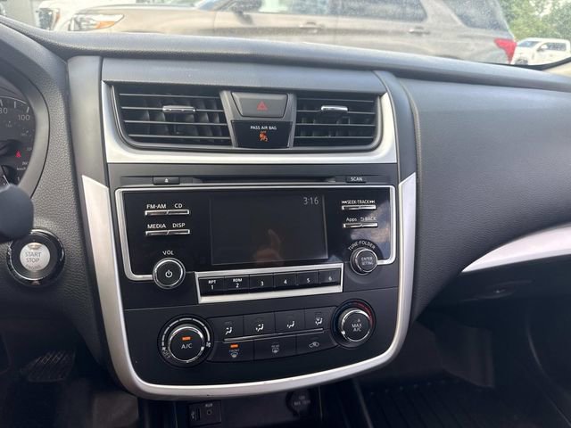 Used 2016 Nissan Altima 2.5 S w/ Power Driver Seat Package FWD image 27