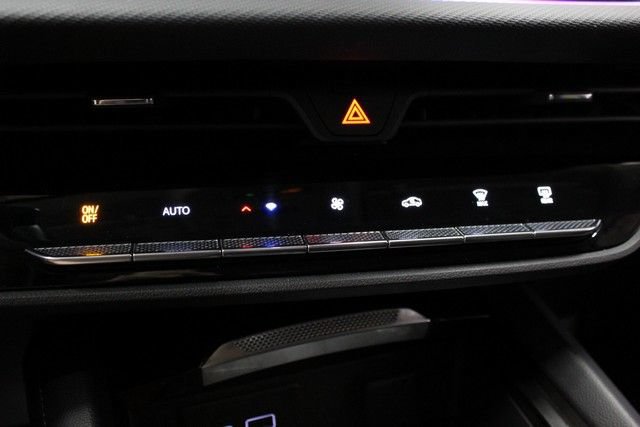 Certified 2024 Buick Envision Preferred AWD/4WD image 27